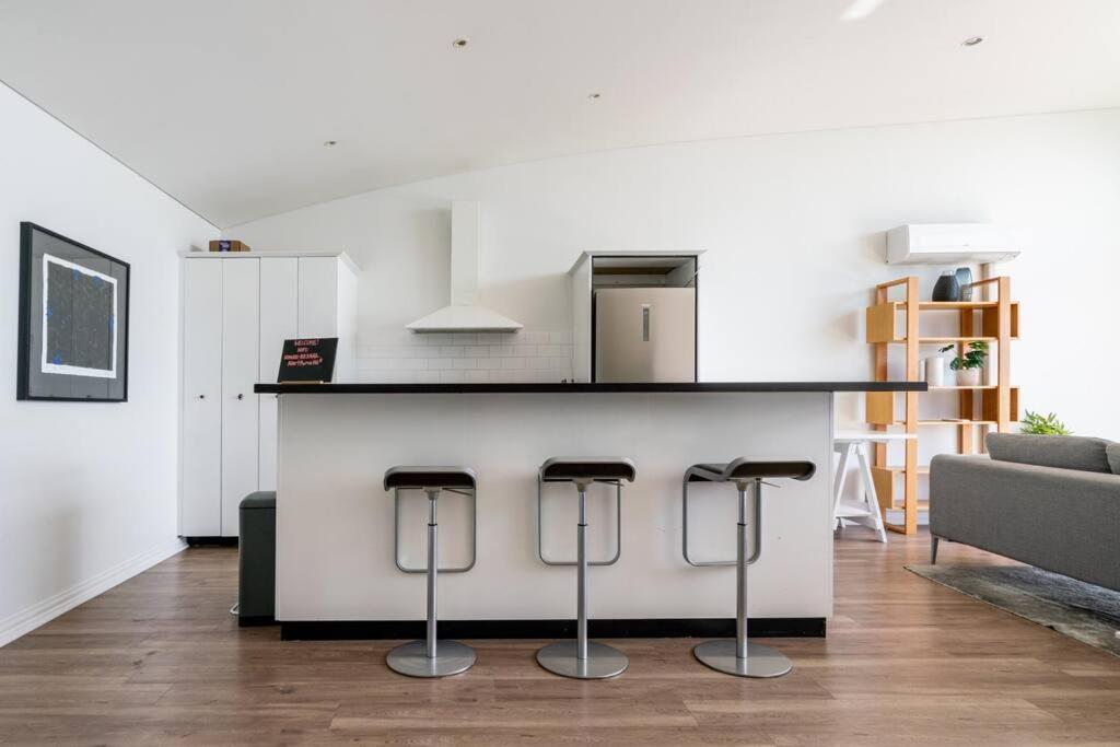 Spacious Penthouse With Spectacular Harbour Views! Auckland Eksteriør billede