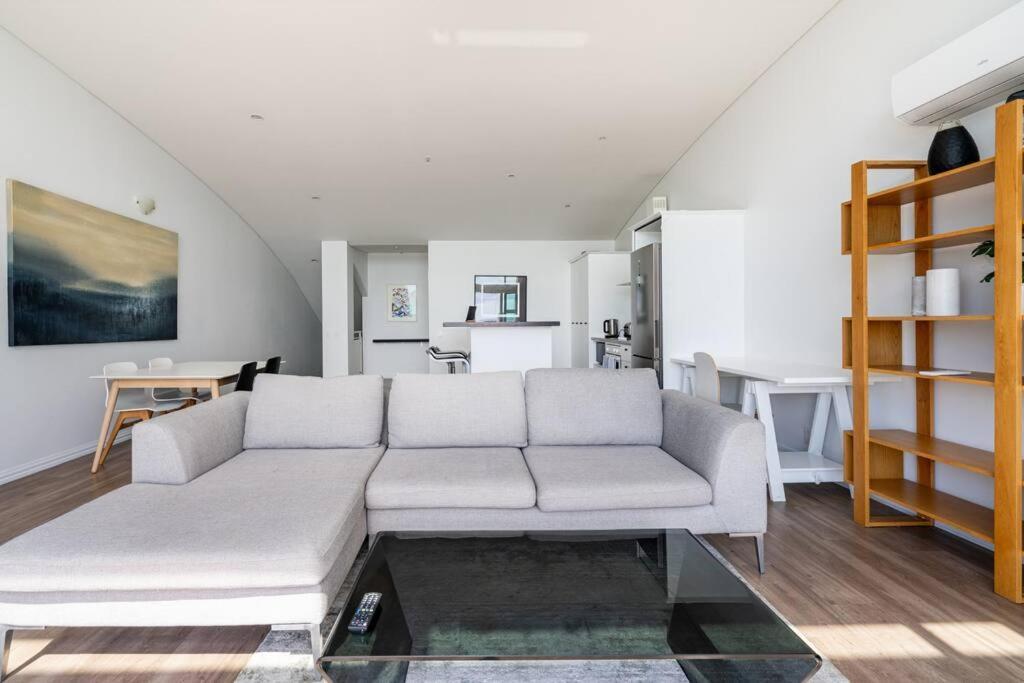 Spacious Penthouse With Spectacular Harbour Views! Auckland Eksteriør billede